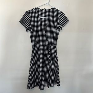 H&M Gingham Checkered Black & White Short Sleeve Wrap Dress